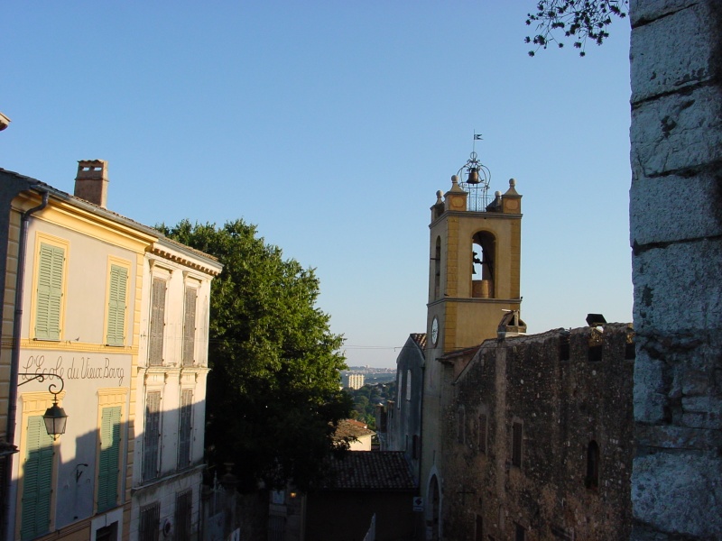 Cagnes-sur-Mer Kirchturm.JPG -                                